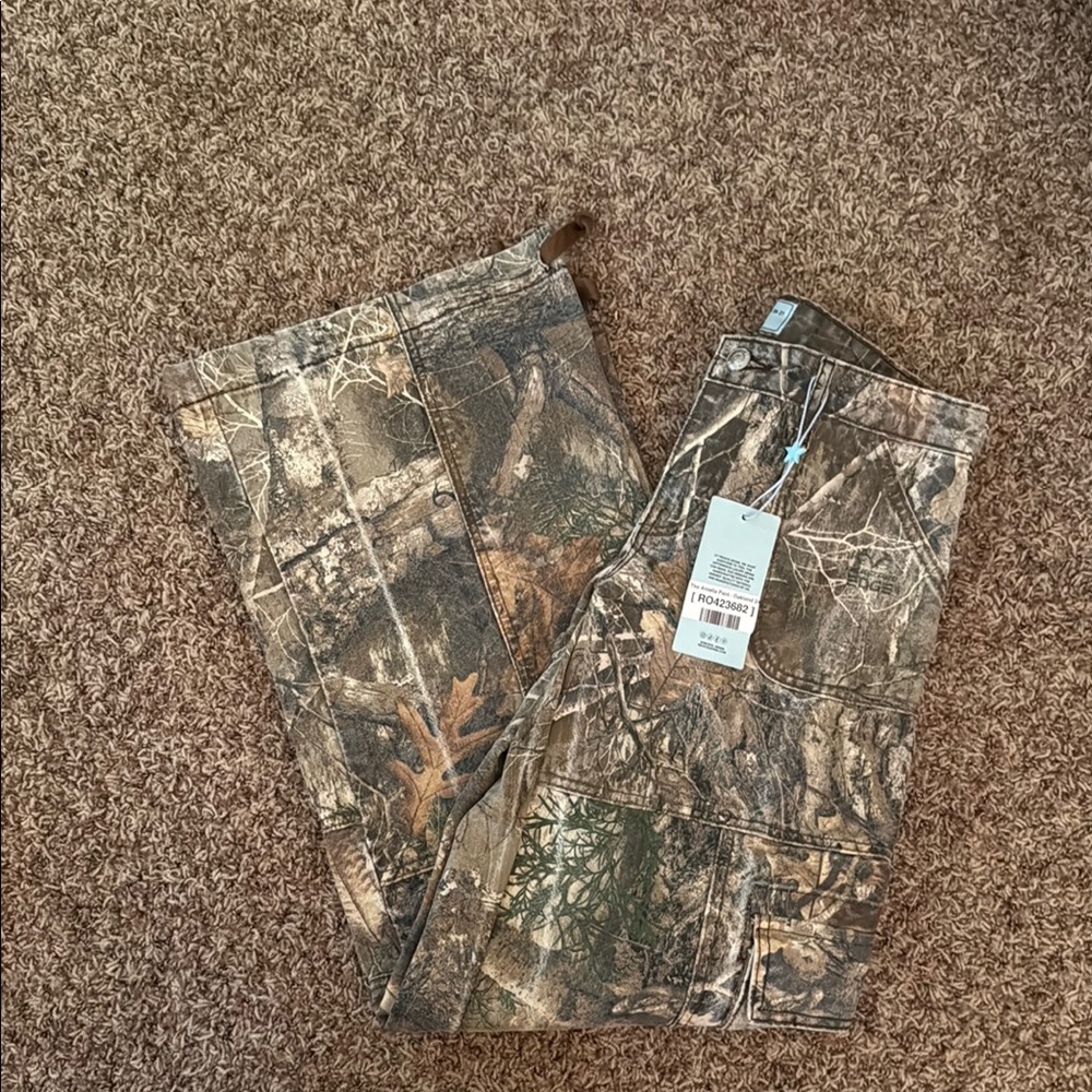REVICE Camouflage Cargo Pants